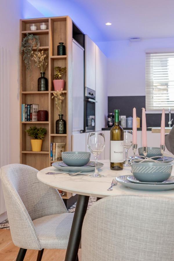 Beautiful 2 Bedrooms Split Level Fulham Apartment London Exterior foto