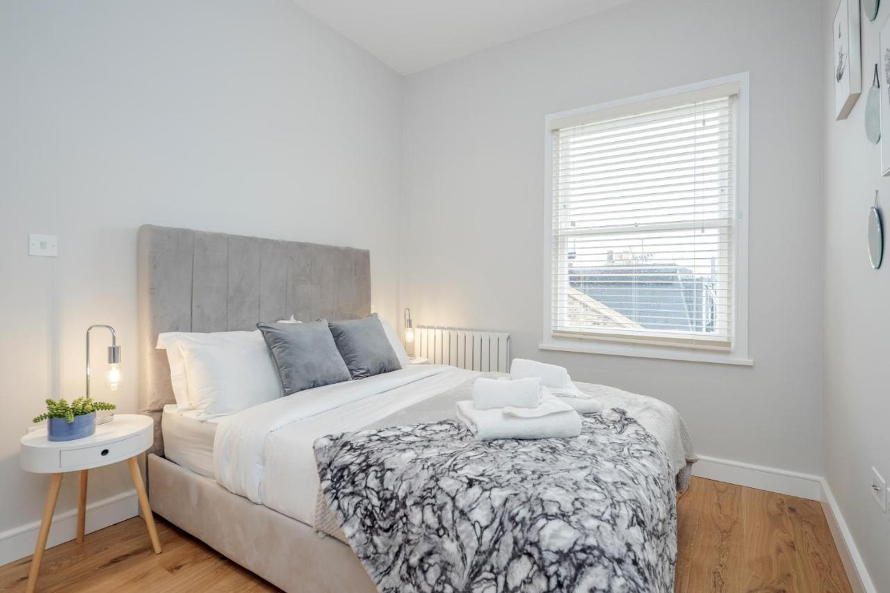 Beautiful 2 Bedrooms Split Level Fulham Apartment London Exterior foto